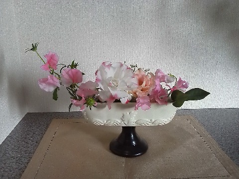 リクエストにお応えして春日公園の桜の開花状況をアップしようかと思ったのですが,今朝はスマホを忘れてしまいました.ということで,何日か前のお花がピンチヒッターです・・・