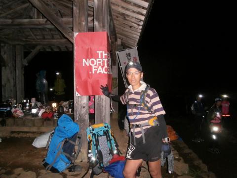 午前4時50分 最後のピーク日の出山 なんとなく顔つきが変・・