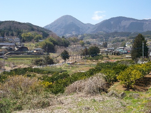 南足柄の山里風景 これから登る矢倉岳