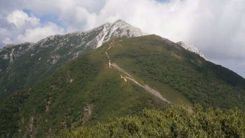 双子山から振り返る 名残惜しい・・