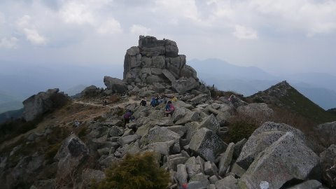山頂から五丈岩