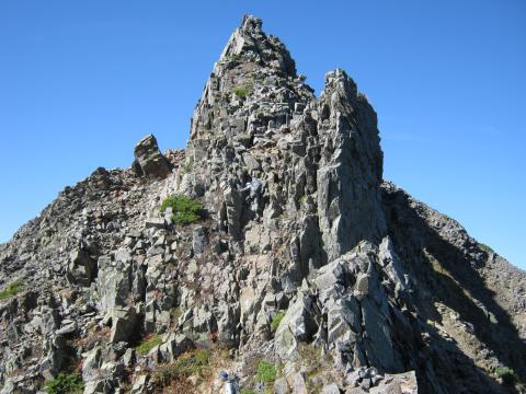 間ノ岳の登り人が降りているの見えますか？