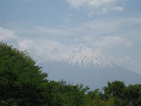 残雪の富士 今度はあの嶺に。