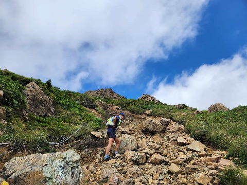 笠ヶ岳 山頂直下