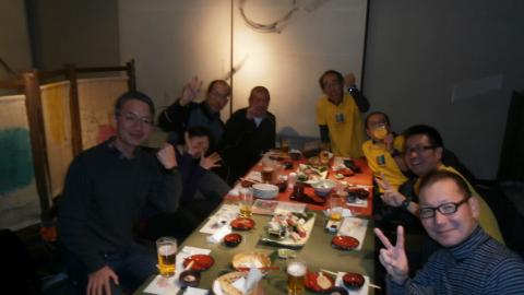 左からsugyonさん JIFUさん、湘南オヤジ、pちゃん広島さん、ななみさん、ビリちゃん、アラフォーさんmantomanさん 近鉄奈良駅近くのお店で4時から打ち上げ~応援ありがとうございました!
