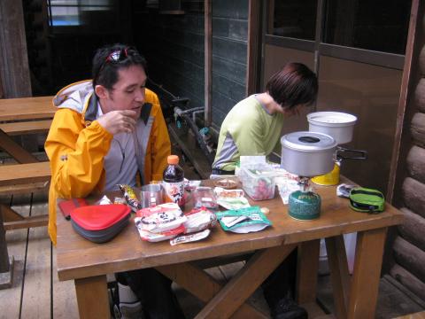 夕食の仕度。そうめんがめっちゃうまい!