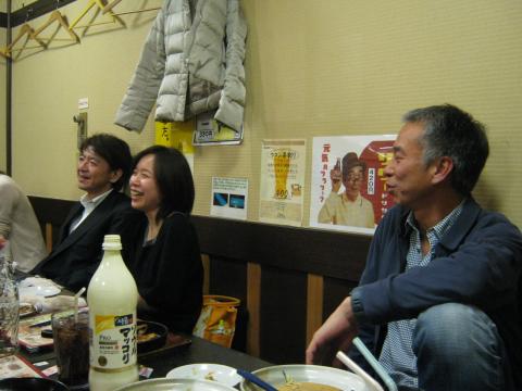 kazooさんお気に入りのマッコリ酒、口当たりがよく、ぐいぐいいけそうアミーゴさんも、久々の登場