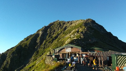 標高3000m地点にある肩の小屋