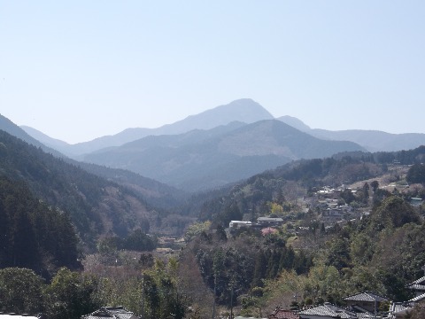 金時山 箱根から見るのと印象が異なる