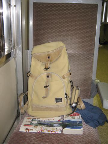 今回の旅の友は、このリュック(中にはにごり酒がゴロゴロ・・・)