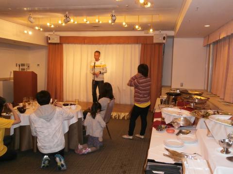 kazooさん。苦節２年、やっと自己ベスト更新、おめでとうございます。お酒を控えれば、もっと早く達成出来たかも？でもそれはkazooさんには当てはまらないか。。むしろ逆効果か？