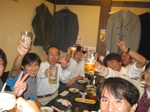 再会を祝し乾杯！