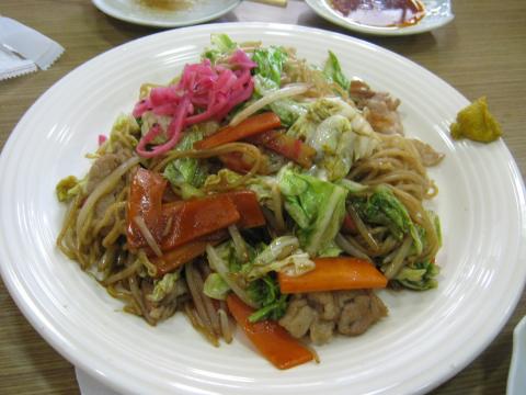 漬物、モロキュウ、レバニラ、ギョウザ、そしてこの焼きそば
みんな逸品でした!
