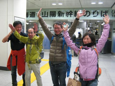 いよいよ、お別れの時が・・。何か出征兵士を見送るような気持ち
