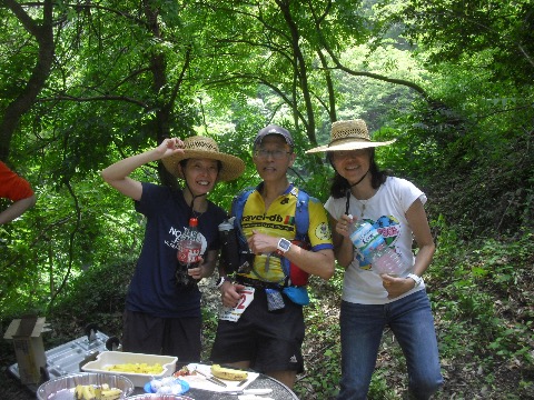 29キロ地点 佳代子さん&由里さんエイド
