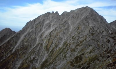 前穂高山頂手前からの奥穂高岳