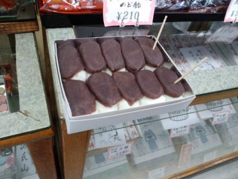 長谷にある「力餅家」
つきたて餅のあんころが絶品!
